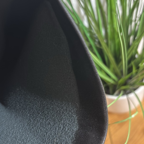 7 for All Mankind | Revolve | Faux Leather Easy Slim Pant Black High Rise - Picture 7 of 10